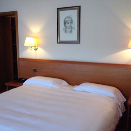 Hotel Palace Rovigo Exterior photo